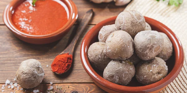 Papas Arrugadas: Comida Típica de Canarias con Mojo