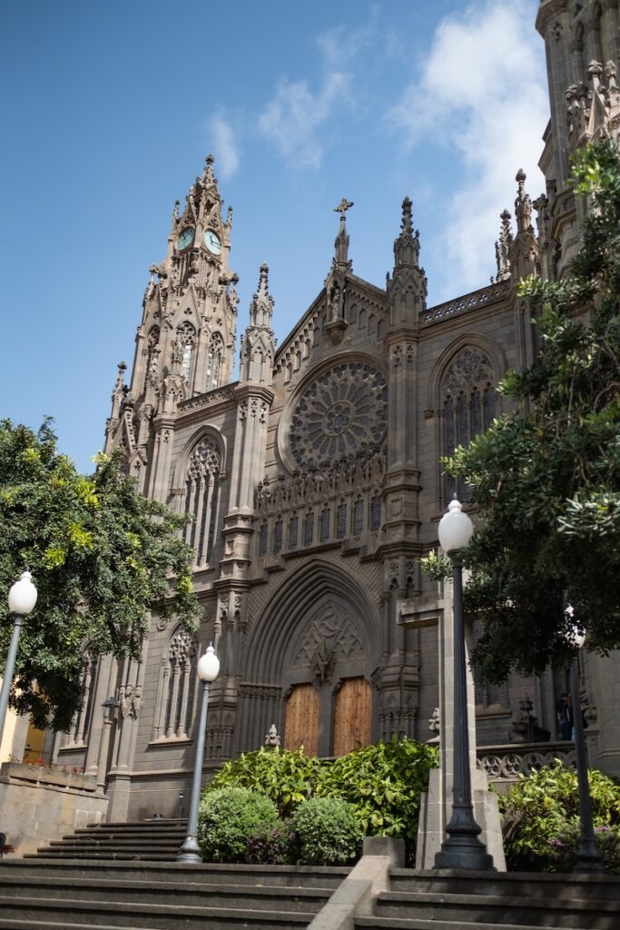 Portada de la Catedral de Arucas