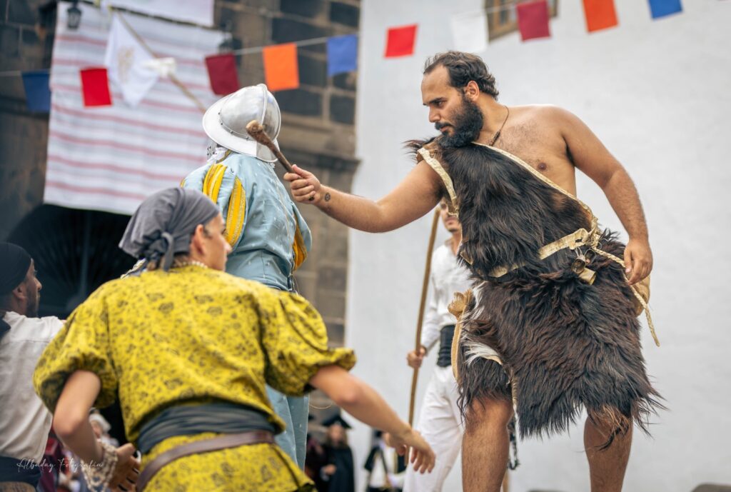 Actores representando el Día del Corsario en Santa Cruz de La Palma