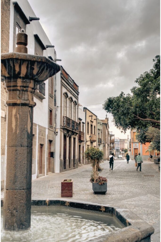 Fuente en el centro histórico de Vegueta, Las Palmas de Gran Canaria