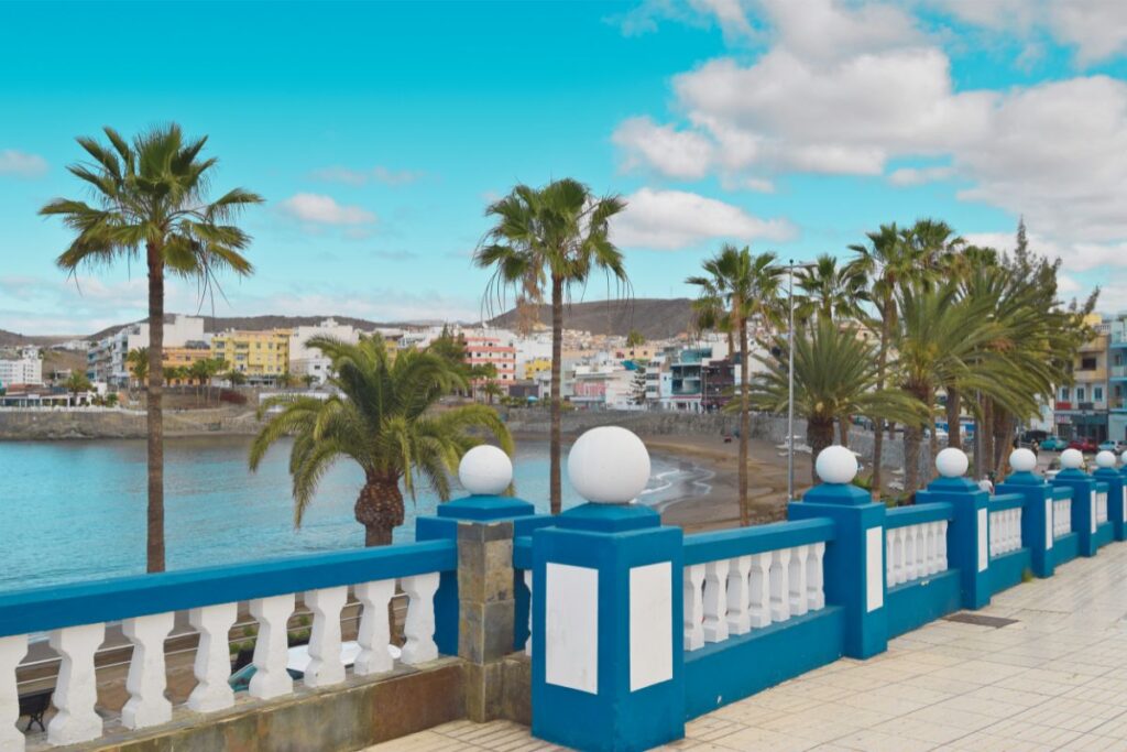 Paseo en la playa de Arguineguín