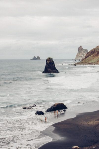 Playa de Taganana con roques de Anaga de fondo