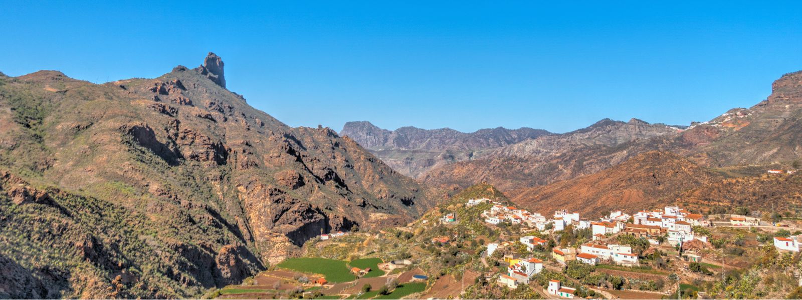 Vista aérea del pueblo de Tejeda